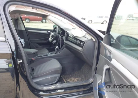 2025 Volkswagen Jetta 1.5T S z USA, uszkodzony, nr VIN 3VW5X7BU7SM000763